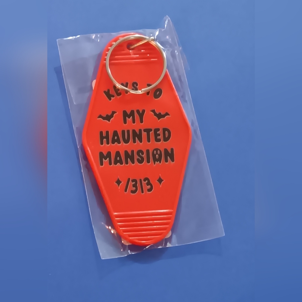 Haunted Mansion Keychain (NEW)